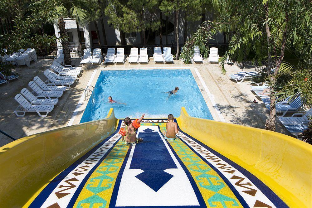 Larissa Beach Club Side Exteriér fotografie