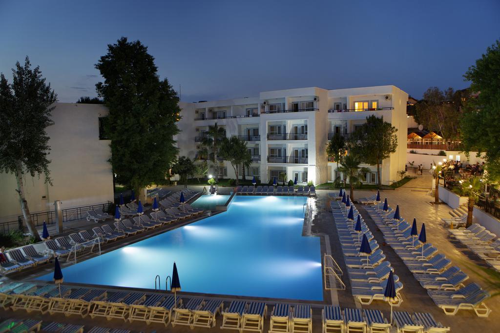 Larissa Beach Club Side Exteriér fotografie